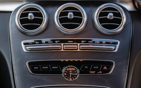 Mercedes-Benz C-Класс, 2018 год, 2 500 000 рублей, 15 фотография
