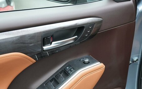 Toyota Highlander, 2021 год, 4 890 000 рублей, 31 фотография