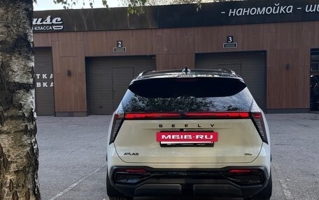Geely Atlas, 2024 год, 3 200 000 рублей, 4 фотография