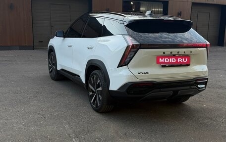 Geely Atlas, 2024 год, 3 200 000 рублей, 5 фотография