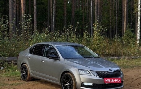 Skoda Octavia, 2018 год, 1 790 000 рублей, 8 фотография