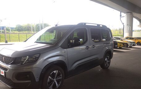 Peugeot Rifter I, 2021 год, 2 495 000 рублей, 6 фотография