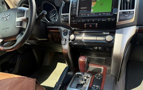 Toyota Land Cruiser 200, 2014 год, 3 800 000 рублей, 19 фотография