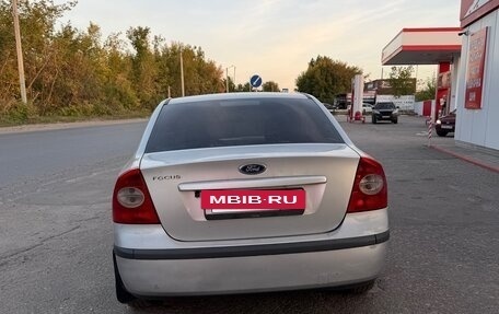 Ford Focus II рестайлинг, 2005 год, 250 000 рублей, 3 фотография