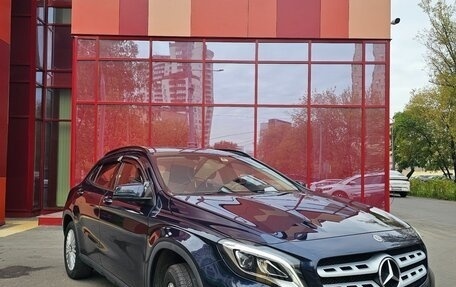 Mercedes-Benz GLA, 2018 год, 1 950 000 рублей, 6 фотография