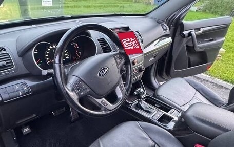 KIA Sorento II рестайлинг, 2015 год, 1 525 000 рублей, 28 фотография