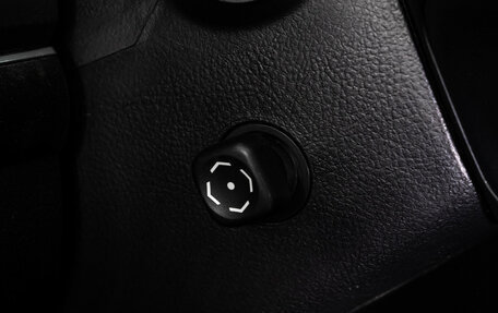 Toyota Land Cruiser 200, 2012 год, 3 499 000 рублей, 21 фотография