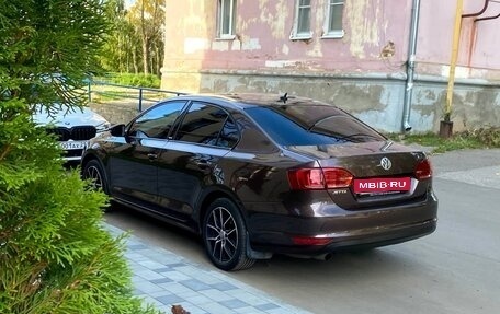 Volkswagen Jetta VI, 2014 год, 1 089 000 рублей, 1 фотография