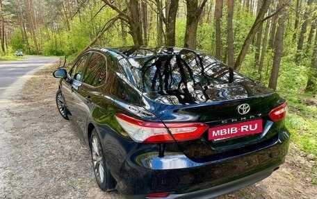 Toyota Camry, 2018 год, 2 800 000 рублей, 9 фотография