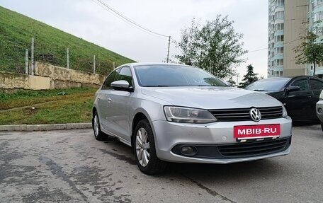 Volkswagen Jetta VI, 2013 год, 850 000 рублей, 3 фотография