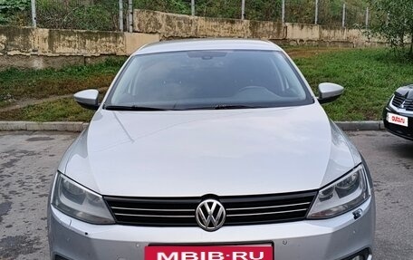 Volkswagen Jetta VI, 2013 год, 850 000 рублей, 4 фотография