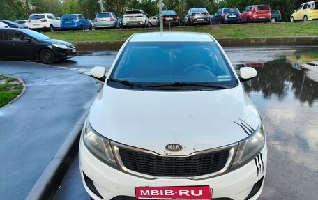 KIA Rio III рестайлинг, 2013 год, 670 000 рублей, 1 фотография