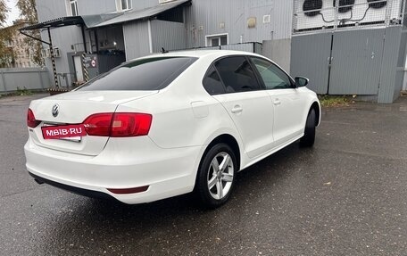 Volkswagen Jetta VI, 2013 год, 780 000 рублей, 2 фотография