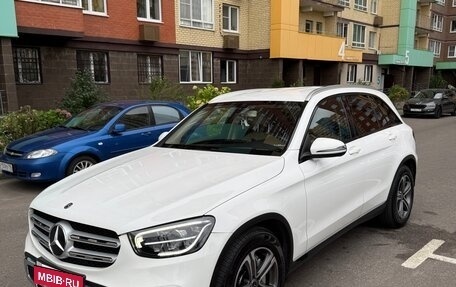 Mercedes-Benz GLC, 2019 год, 3 850 000 рублей, 2 фотография