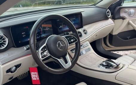 Mercedes-Benz E-Класс, 2019 год, 3 100 000 рублей, 7 фотография