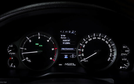 Toyota Land Cruiser 200, 2018 год, 7 000 000 рублей, 15 фотография