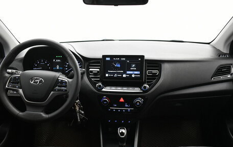 Hyundai Solaris II рестайлинг, 2020 год, 1 500 000 рублей, 5 фотография