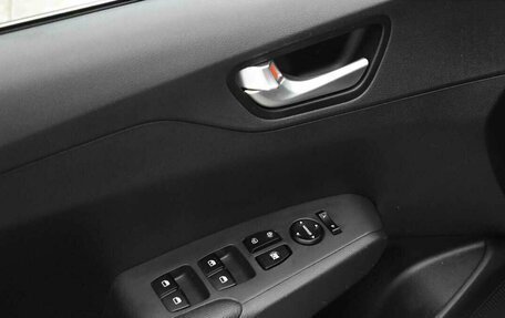 Hyundai Solaris II рестайлинг, 2020 год, 1 500 000 рублей, 10 фотография