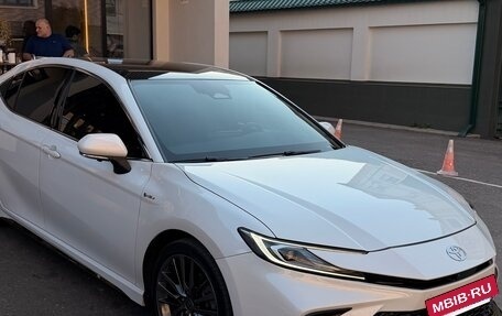 Toyota Camry, 2024 год, 3 450 000 рублей, 2 фотография