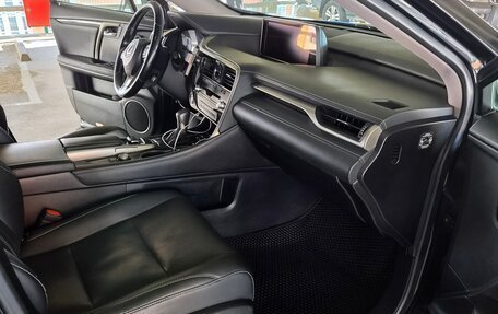 Lexus RX IV рестайлинг, 2018 год, 3 250 000 рублей, 10 фотография