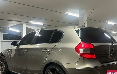 BMW 1 серия, 2006 год, 650 000 рублей, 6 фотография