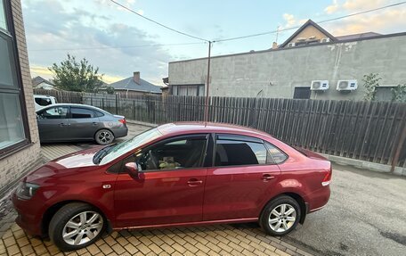 Volkswagen Polo VI (EU Market), 2012 год, 800 000 рублей, 3 фотография