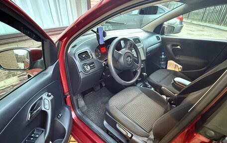 Volkswagen Polo VI (EU Market), 2012 год, 800 000 рублей, 7 фотография