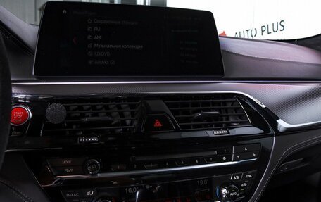 BMW M5, 2018 год, 6 900 000 рублей, 12 фотография