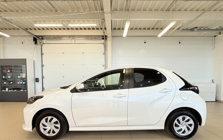 Toyota Yaris, 2021 год, 1 249 000 рублей, 3 фотография