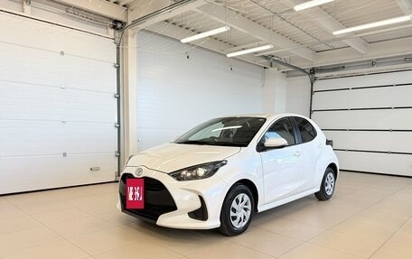 Toyota Yaris, 2021 год, 1 249 000 рублей, 2 фотография