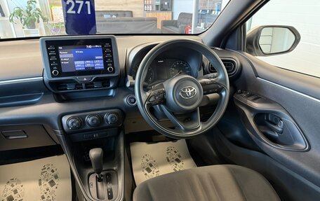 Toyota Yaris, 2021 год, 1 249 000 рублей, 15 фотография