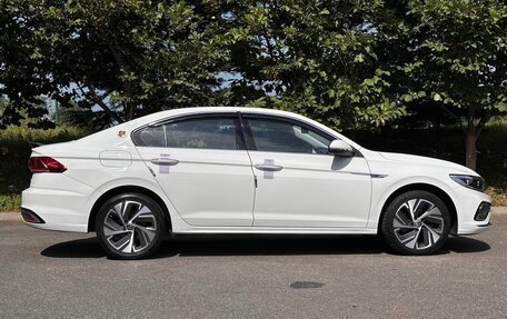 Volkswagen Bora, 2023 год, 1 390 017 рублей, 5 фотография