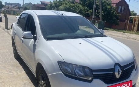 Renault Logan II, 2015 год, 450 000 рублей, 1 фотография