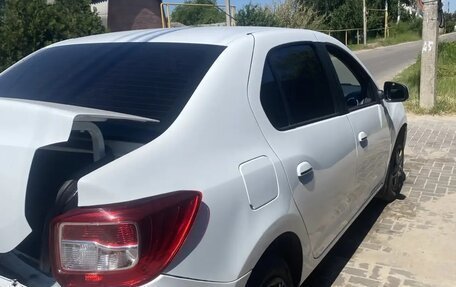 Renault Logan II, 2015 год, 450 000 рублей, 10 фотография