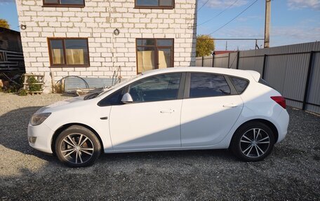 Opel Astra J, 2011 год, 610 000 рублей, 4 фотография