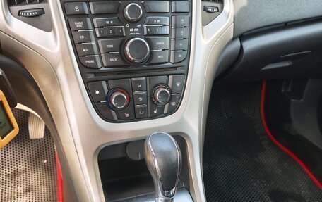 Opel Astra J, 2011 год, 610 000 рублей, 12 фотография