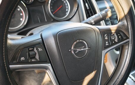 Opel Astra J, 2011 год, 610 000 рублей, 11 фотография