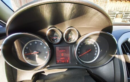 Opel Astra J, 2011 год, 610 000 рублей, 24 фотография
