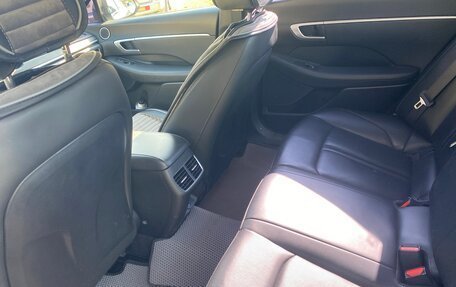 Hyundai Sonata VIII, 2019 год, 2 300 000 рублей, 12 фотография