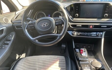 Hyundai Sonata VIII, 2019 год, 2 300 000 рублей, 11 фотография