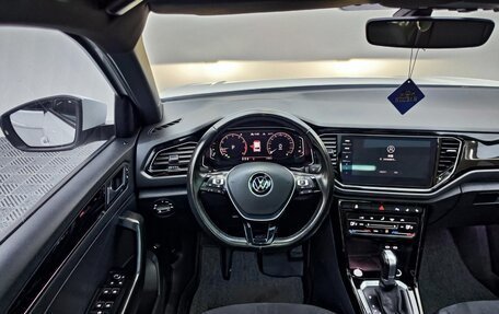 Volkswagen T-Roc I, 2023 год, 2 095 017 рублей, 15 фотография