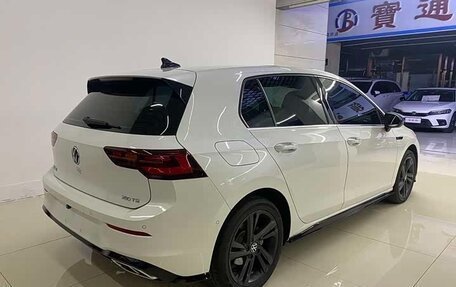 Volkswagen Golf VIII, 2022 год, 1 680 000 рублей, 6 фотография