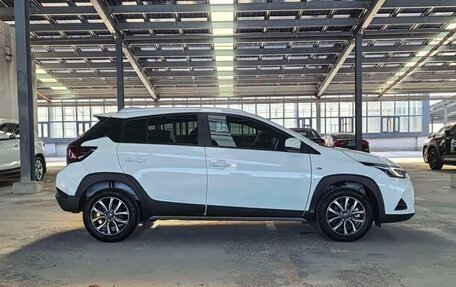 Toyota Yaris XP150 рестайлинг, 2023 год, 1 050 000 рублей, 4 фотография