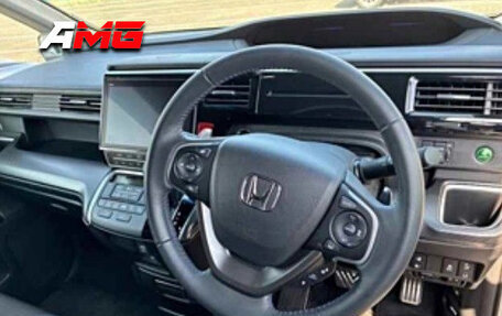 Honda Stepwgn IV, 2022 год, 2 600 000 рублей, 3 фотография