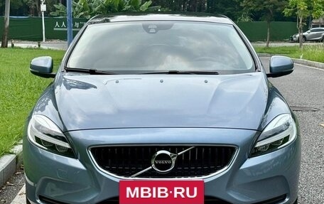 Volvo V40 II рестайлинг, 2018 год, 1 450 000 рублей, 3 фотография