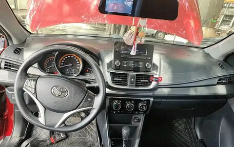 Toyota Yaris XP150 рестайлинг, 2022 год, 1 000 059 рублей, 8 фотография