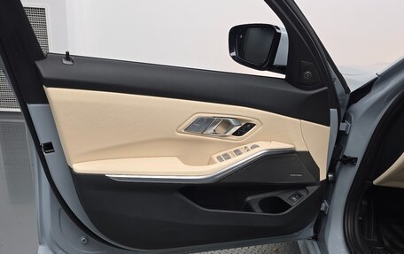 BMW 3 серия, 2024 год, 4 970 000 рублей, 15 фотография
