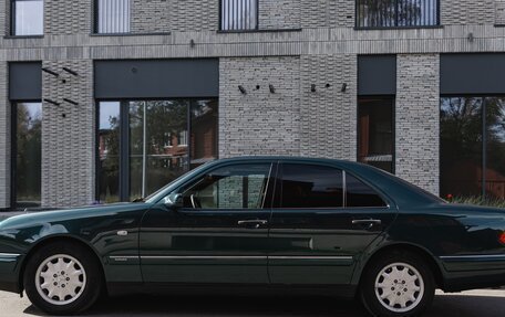 Mercedes-Benz E-Класс, 1997 год, 870 000 рублей, 21 фотография
