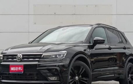 Volkswagen Tiguan II, 2020 год, 2 590 000 рублей, 1 фотография