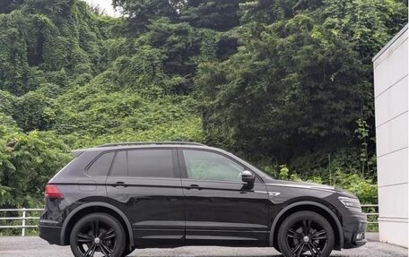 Volkswagen Tiguan II, 2020 год, 2 590 000 рублей, 4 фотография